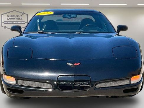 Used 2002 Chevrolet Corvette Z06 w/ Memory Pkg RWD image 2