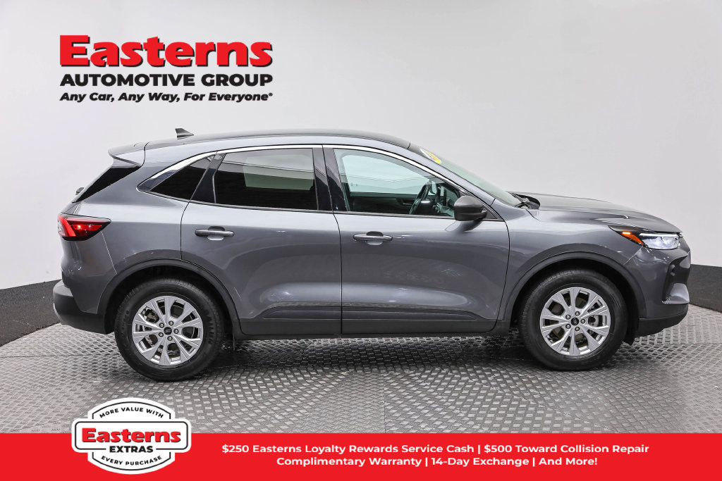 Used 2024 Ford Escape Active FWD image 5