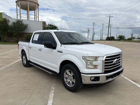 Used 2016 Ford F150 XLT w/ Equipment Group 301A Mid image 6