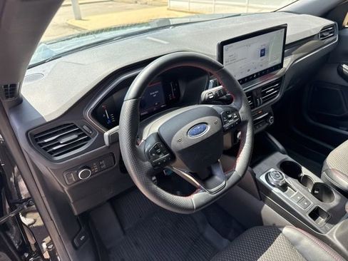 Used 2024 Ford Escape ST-Line w/ Tech Pack #1 AWD/4WD image 15