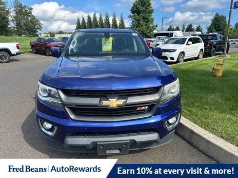 Used 2015 Chevrolet Colorado Z71 w/ LPO, Bed Protection Package AWD/4WD image 2