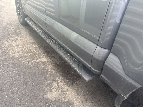 Used 2022 Ford F150 XLT w/ Equipment Group 302A High image 10