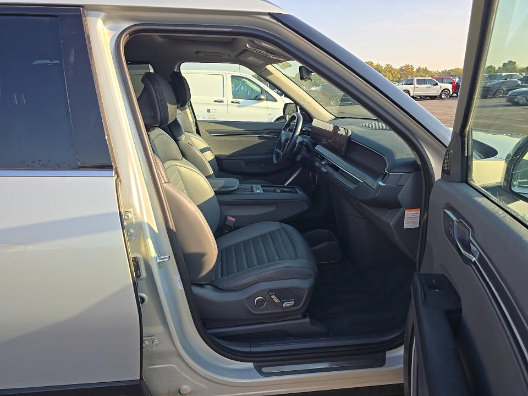 Used 2024 Kia EV9 Land AWD/4WD image 8