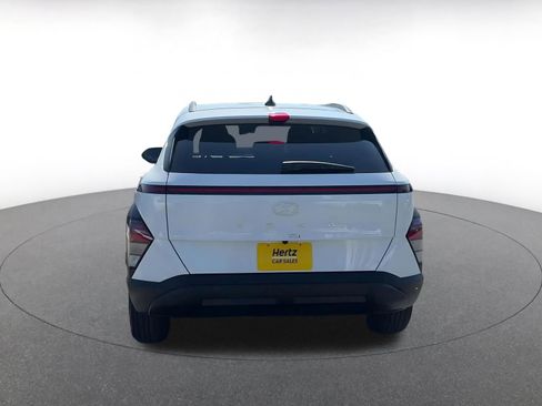 Used 2025 Hyundai Kona SEL image 12