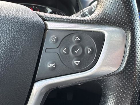 Used 2024 GMC Terrain SLE image 17