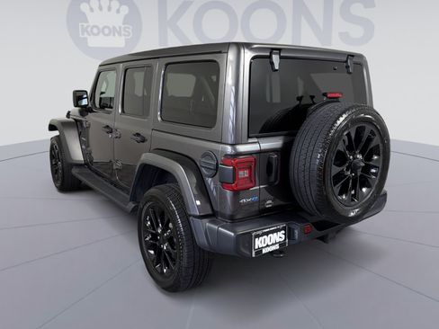 Used 2021 Jeep Wrangler Unlimited Sahara w/ Cold Weather Group AWD/4WD image 4
