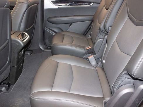 Certified 2024 Cadillac XT6 Premium Luxury w/ LPO, Floor Liner Package image 19