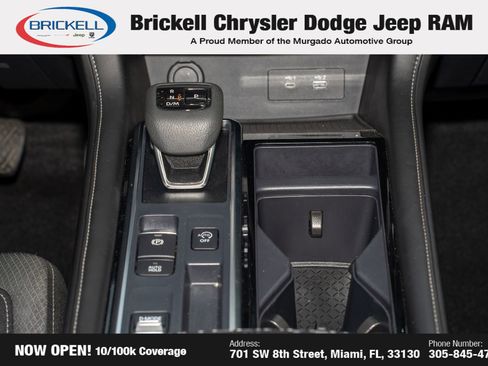 Used 2024 Nissan Pathfinder SV image 25