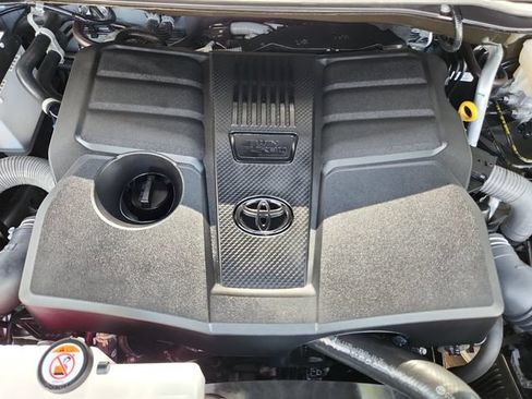 Used 2025 Toyota Tundra SR5 w/ SR5 Convenience Package AWD/4WD image 21