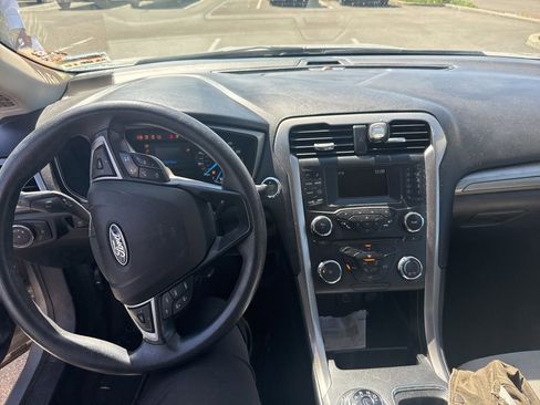 Used 2018 Ford Fusion S image 10