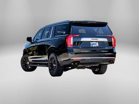 Used 2021 GMC Yukon XL Denali w/ Denali Ultimate Package AWD/4WD image 8