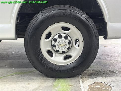 Used 2020 Chevrolet Express 2500 LS w/ Driver Convenience Package RWD image 23