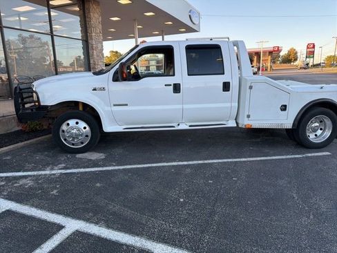 Used 2004 Ford F550 2WD Crew Cab Super Duty image 2