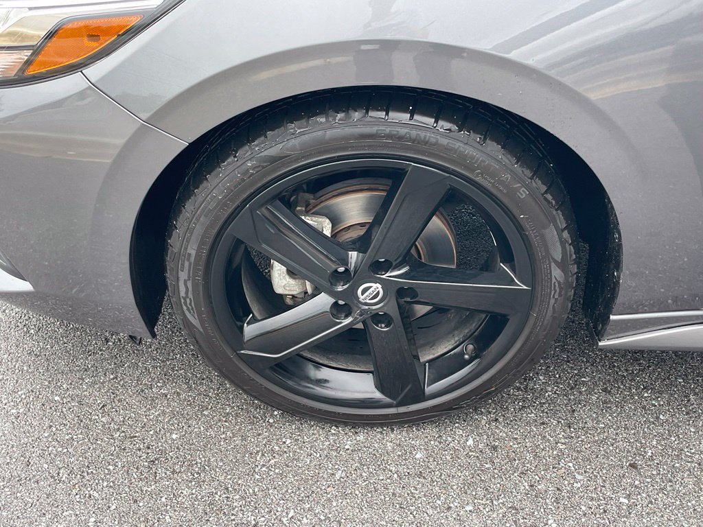 Used 2022 Nissan Sentra SR w/ Midnight Edition FWD image 31