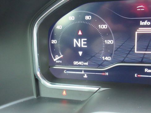 Used 2024 GMC Sierra 1500 AT4 w/ Technology Package image 36