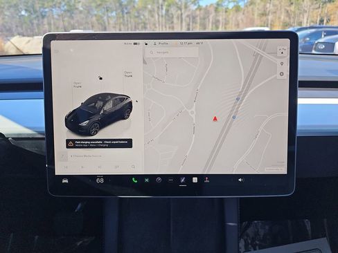 Used 2024 Tesla Model Y Long Range image 27