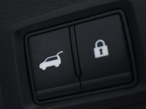 Used 2024 Mitsubishi Outlander SE image 15