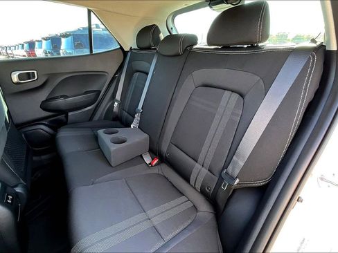 New 2026 Hyundai Venue SEL image 18