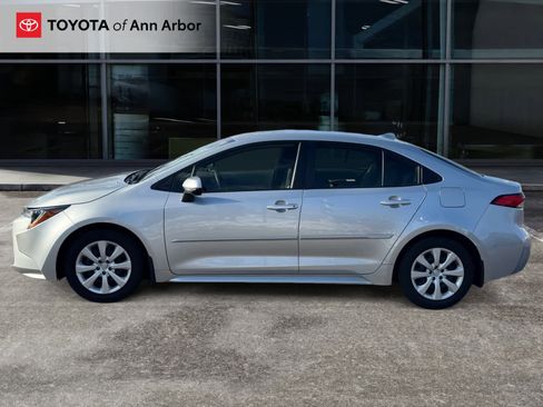 Certified 2022 Toyota Corolla LE image 8