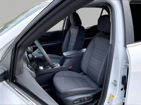 Used 2023 Chevrolet Equinox LT AWD/4WD image 15