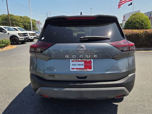 Used 2023 Nissan Rogue S FWD image 10