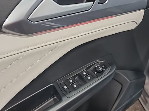 New 2026 Volkswagen Taos SEL image 26