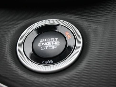 New 2025 Jeep Grand Cherokee Altitude AWD/4WD image 36