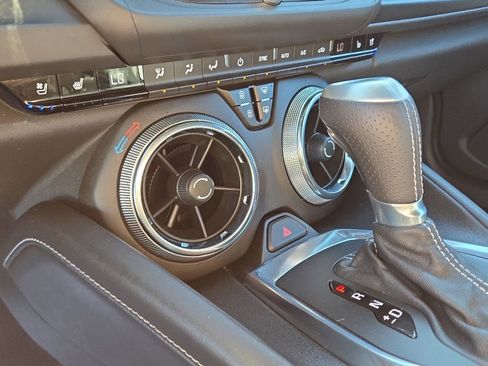Used 2017 Chevrolet Camaro SS RWD image 37