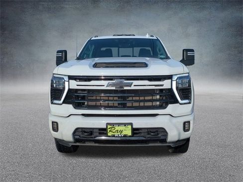 Used 2024 Chevrolet Silverado 2500 LTZ w/ LTZ Plus Package image 4