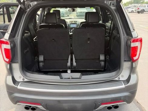 Used 2019 Ford Explorer Platinum AWD/4WD image 23