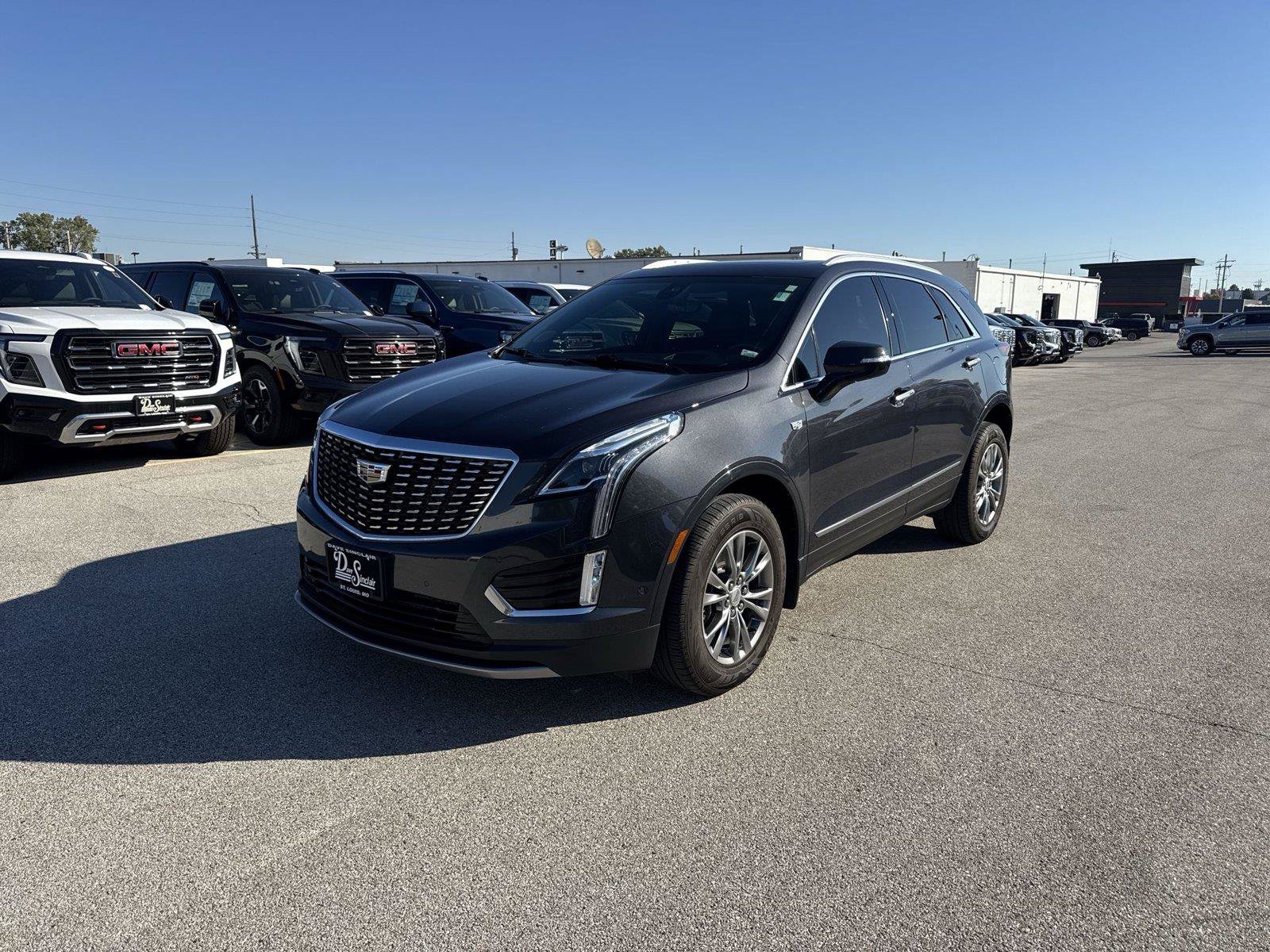 Used 2021 Cadillac XT5 Premium Luxury AWD/4WD image 1