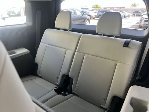 Used 2025 Hyundai Santa Fe SEL image 17