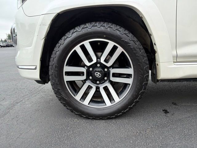 Used 2015 Toyota 4Runner Limited AWD/4WD image 10