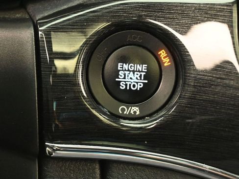 Used 2021 Jeep Grand Cherokee Trailhawk w/ Trailhawk Luxury Group AWD/4WD image 31