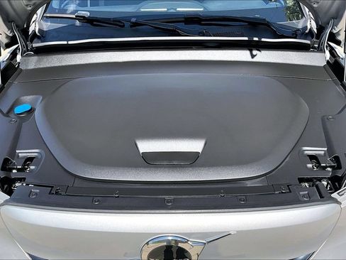 Certified 2023 Volvo C40 P8 Recharge Ultimate w/ Protection Package Premier AWD/4WD image 11