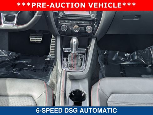 Used 2017 Volkswagen Jetta GLI FWD image 19