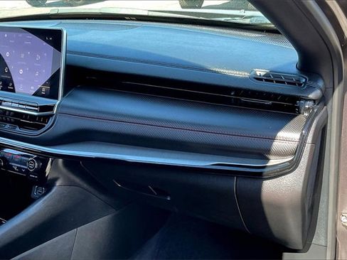 Used 2023 Jeep Compass Trailhawk w/ Trailhawk Convenience Group image 15