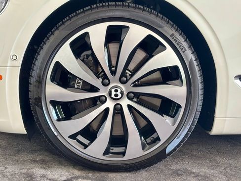 Used 2024 Bentley Continental GT AWD/4WD image 17