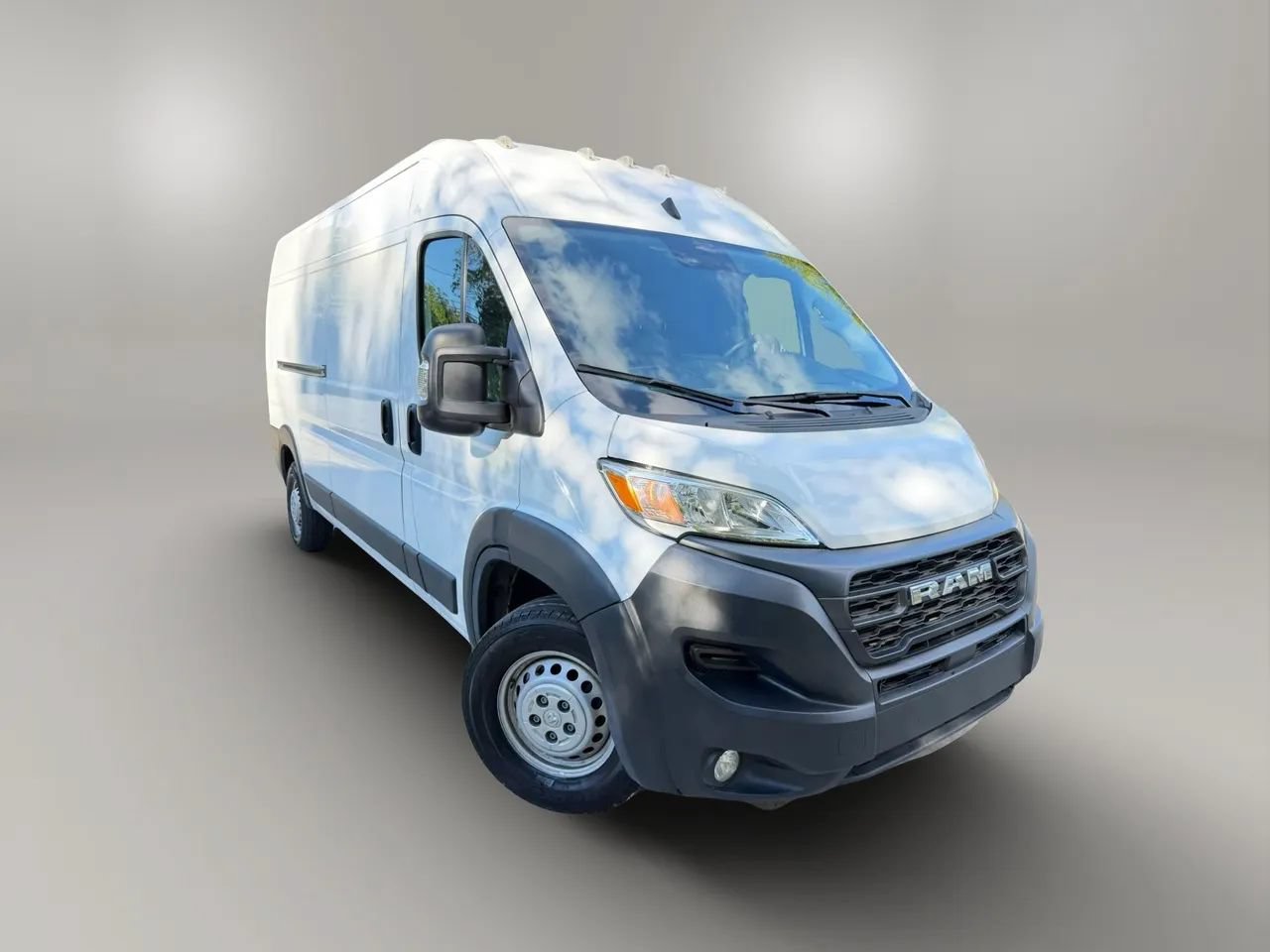 Used 2025 RAM ProMaster 2500 w/ Convenience Group FWD image 1