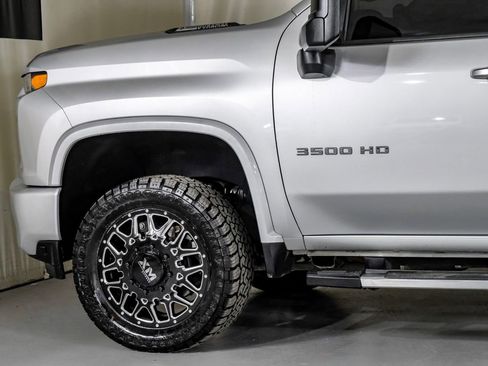 Used 2023 Chevrolet Silverado 3500 LT w/ Convenience Package image 13