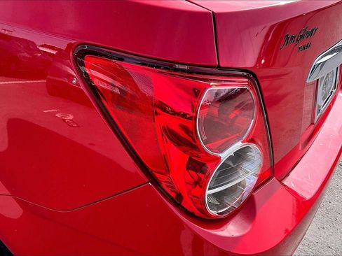 Used 2015 Chevrolet Sonic LT image 23