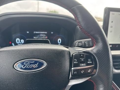 Used 2025 Ford Explorer ST-Line w/ ST-Line Street Pack AWD/4WD image 13