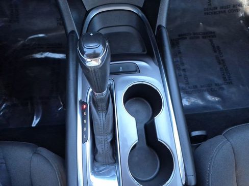 Used 2018 Chevrolet Malibu LT image 10