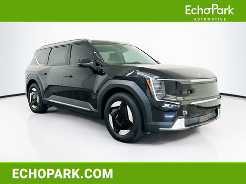 Used 2024 Kia EV9 Wind AWD/4WD image 1