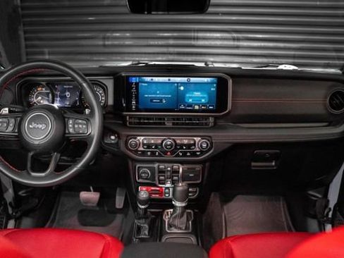 Used 2024 Jeep Wrangler Unlimited Rubicon 392 image 29