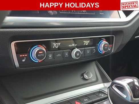 Used 2022 Audi Q3 2.0T Premium w/ Convenience Package image 16
