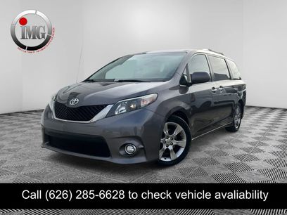 Used 2014 Toyota Sienna SE