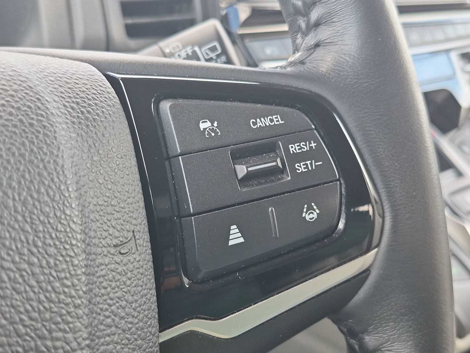 Certified 2025 Honda Odyssey EX-L image 24