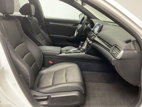 Used 2022 Honda Accord Sport image 25