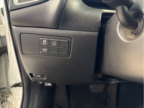 Used 2016 MAZDA MAZDA3 i Touring w/ Popular Equipment Package image 29